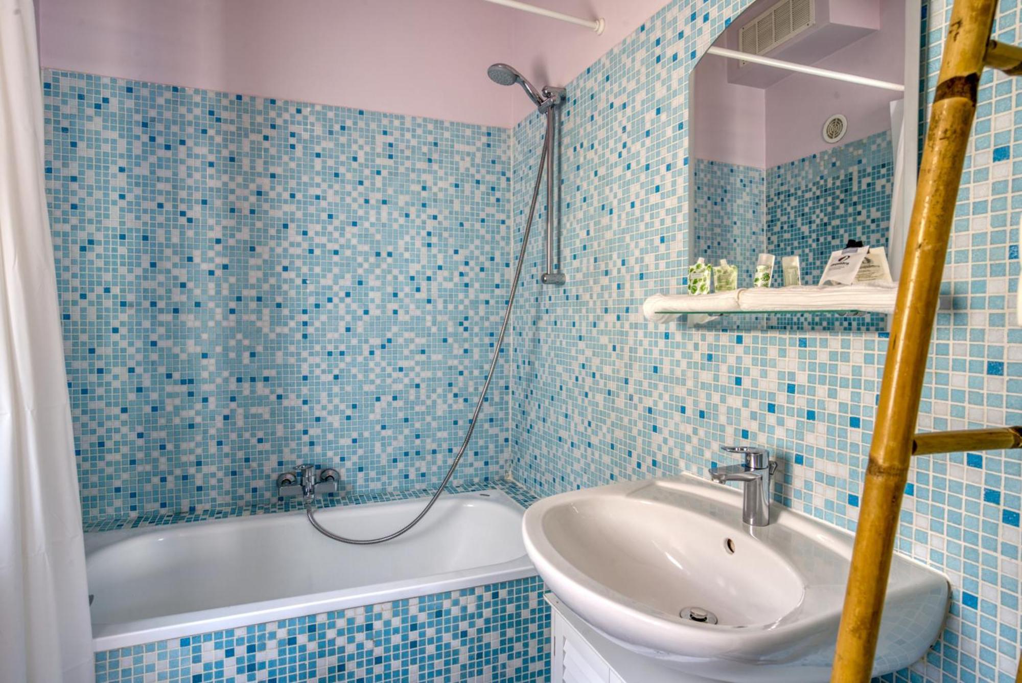 Typique - 2 Bedrooms,Typical Apartment-Old Town Nisa Exterior foto